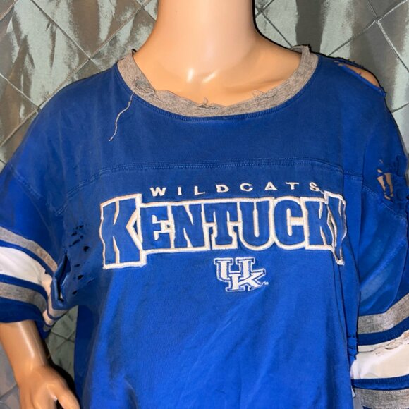 NCAA University of Kentucky Wildcat XL Blue Distressed Gameday Crop Top Jersey - Picture 3 of 7